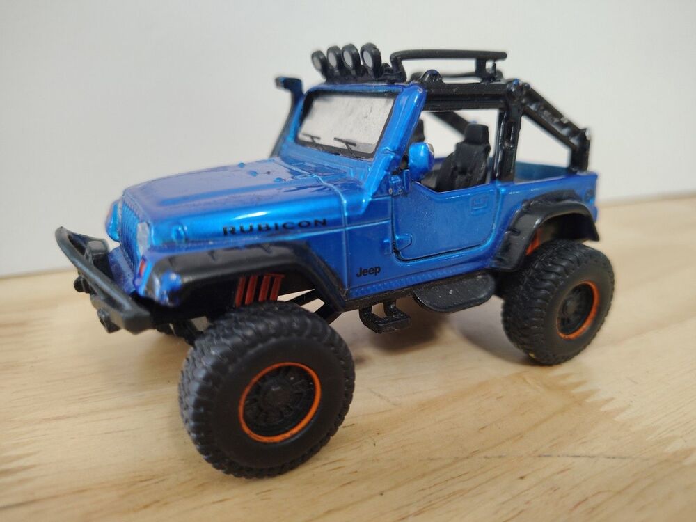2003 JEEP WRANGLER RUBICON 4x4 SUV LIFTED SHINY BLUE 1/35 MAISTO METAL MODEL